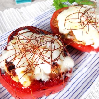 パプリカの鶏むねキムチーズ焼き